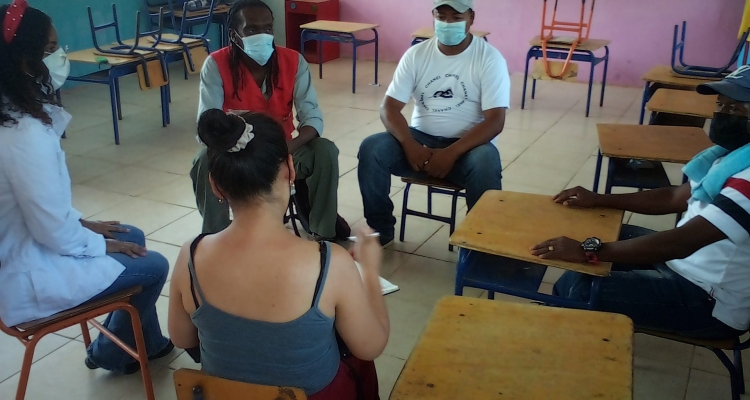 CENTRO GERONTOLÓGICO DIURNO (LA TOLA), que es un lugar de Atención Integral y Alimentación para los Adultos Mayores de la Parroquia.